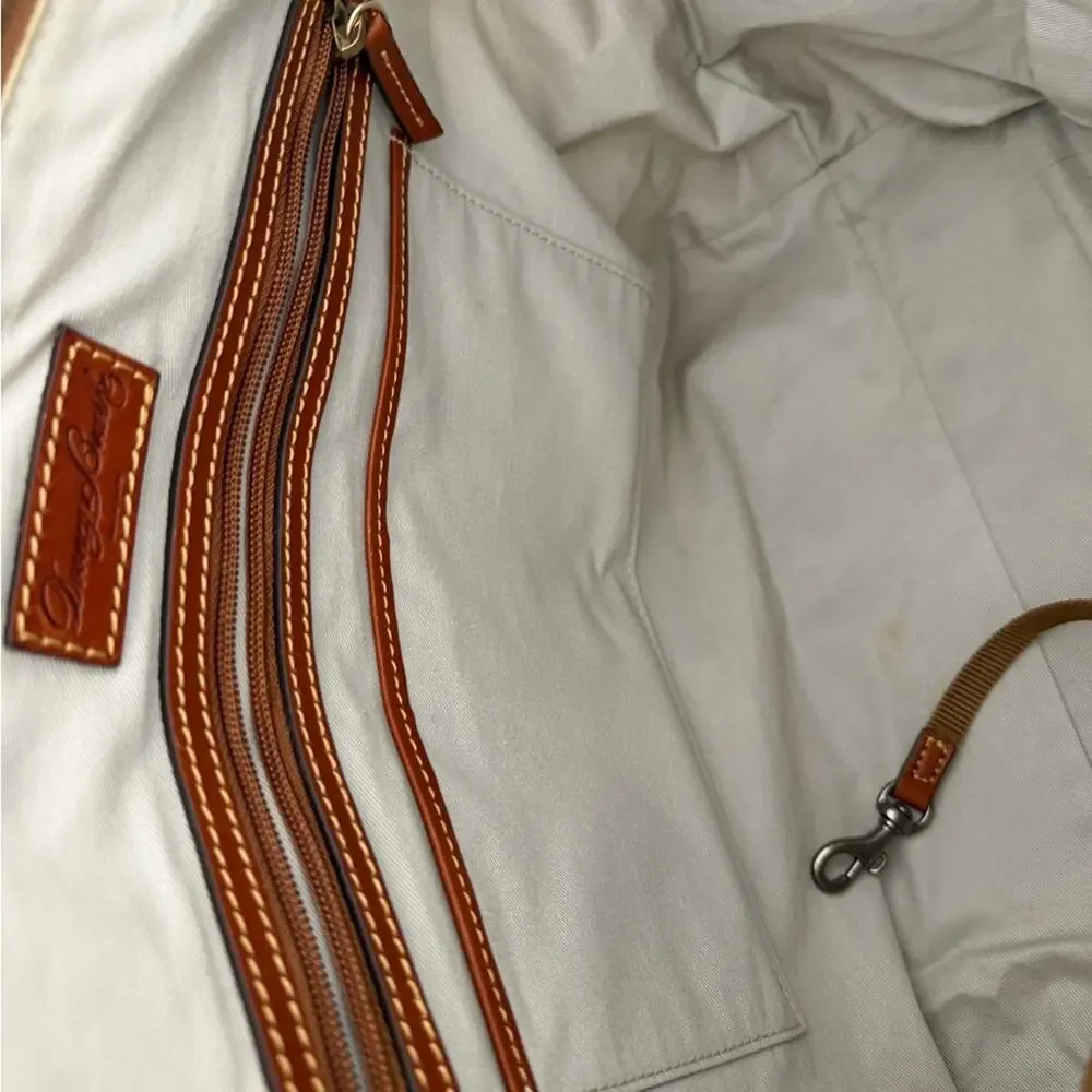 Dooney and Bourke University of Minnesota tote Collegiate Colection